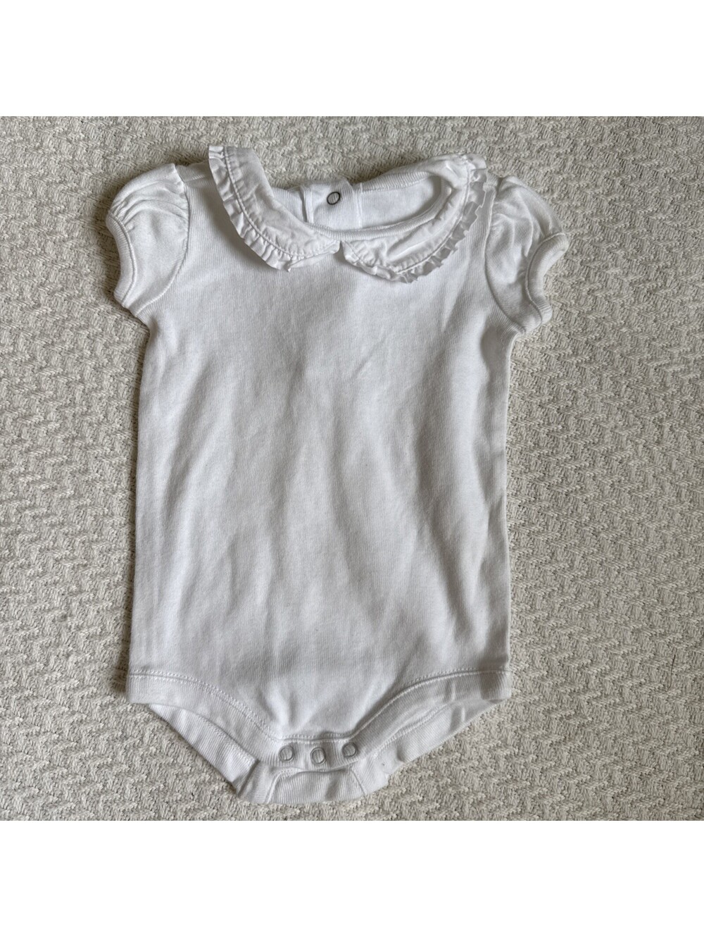 2010 Gymboree Snap Closure Collar Short Sleeve Bodysuit 3-6M